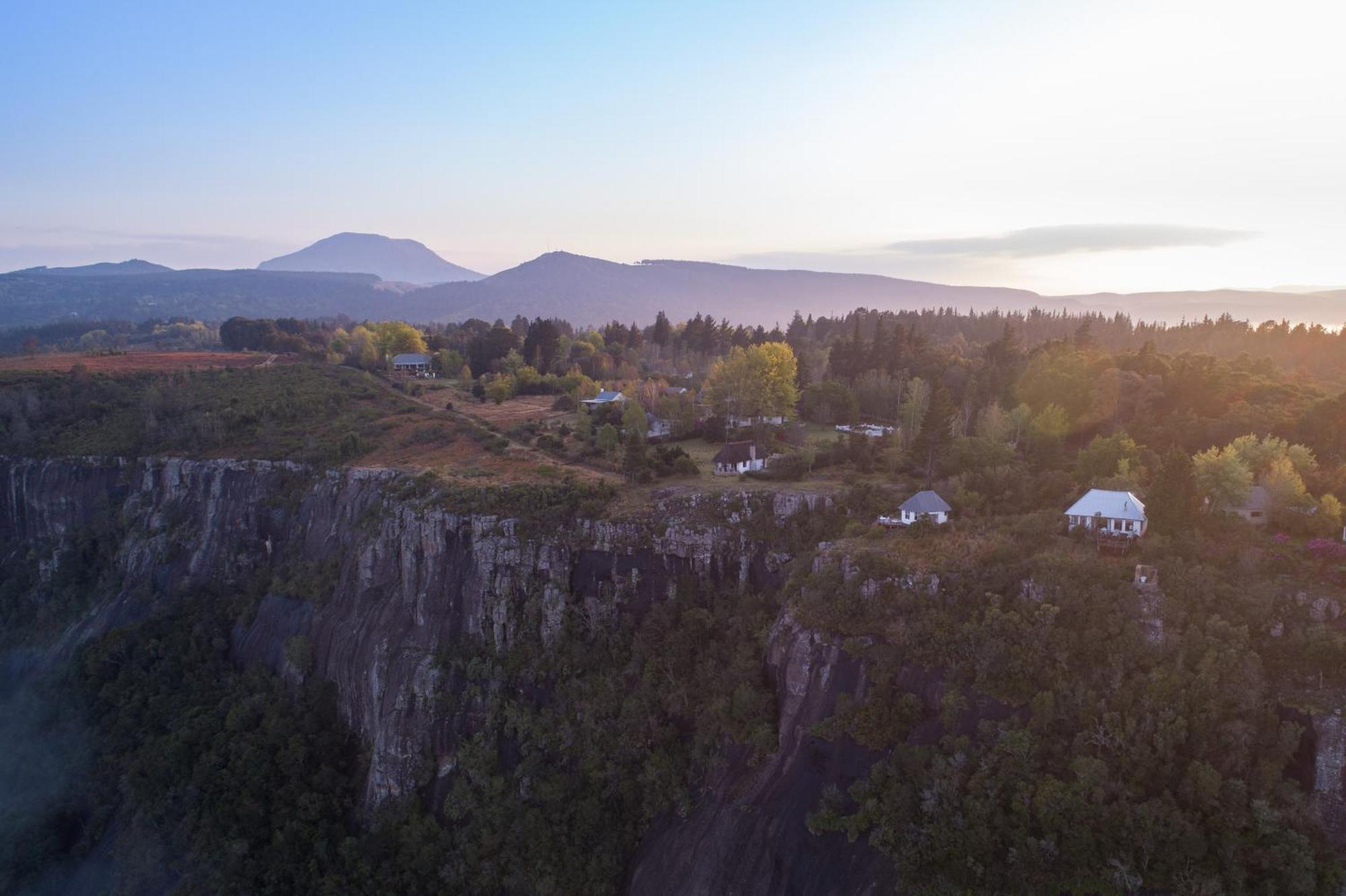 ホグスバック The Edge Mountain Retreatヴィラ エクステリア 写真